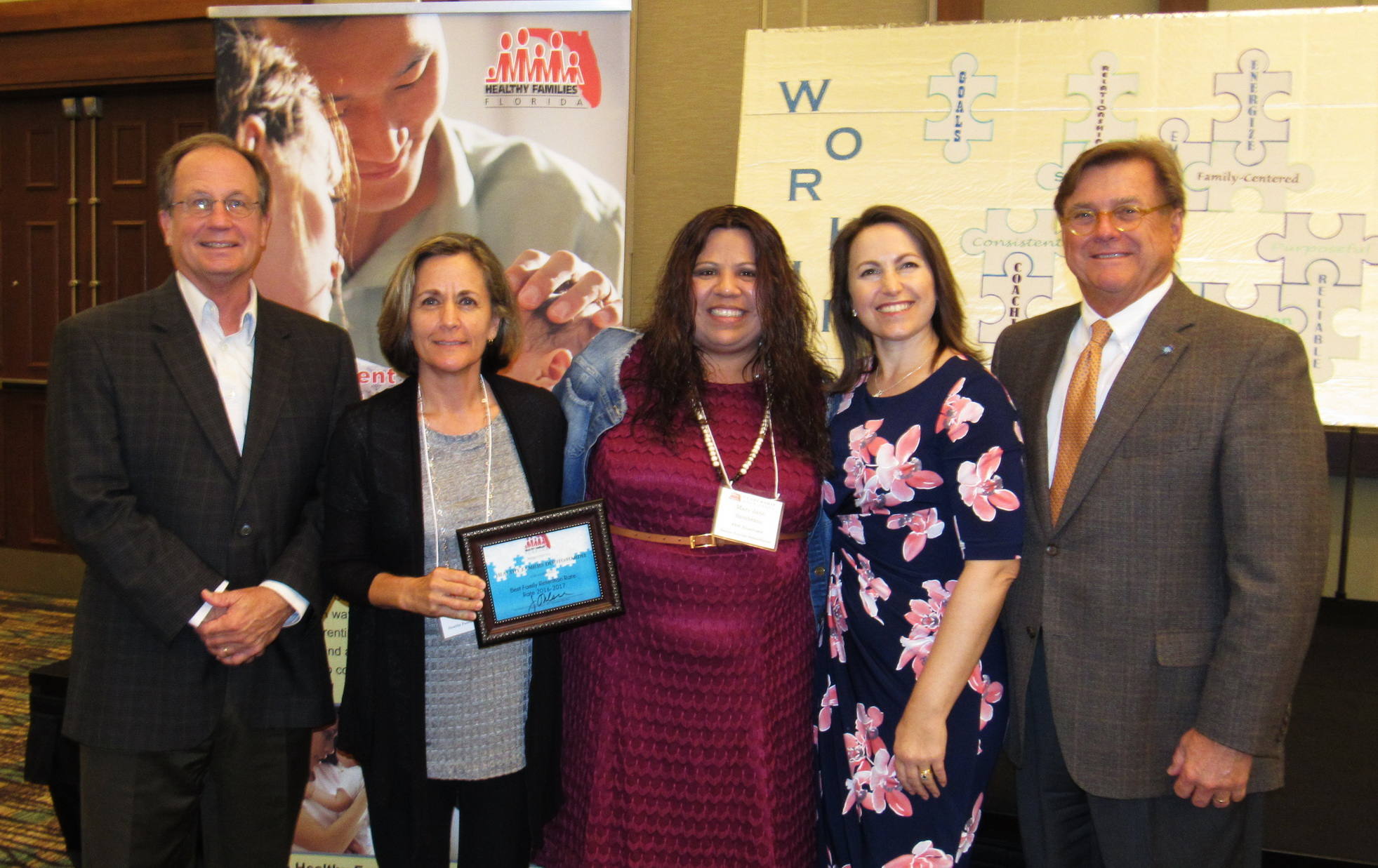 HF DeSoto-Hardee Staff Receive Award