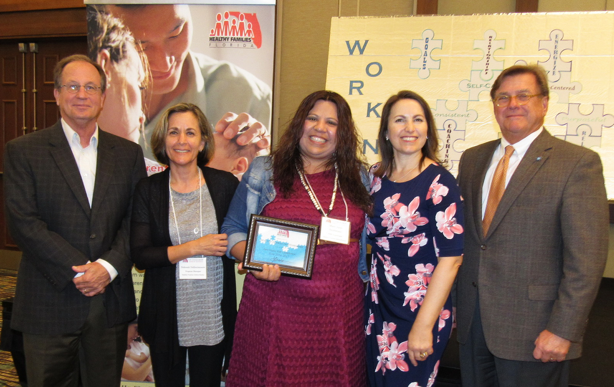 HF DeSoto-Hardee Staff Receive Award